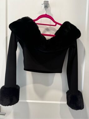 SHEIN Black Faux Fur Trim Long Sleeve Top